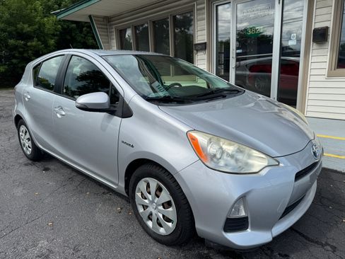 Used 2012 Toyota Prius C Two Hatchback 4D FWD image 2