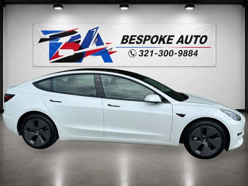 Used 2023 Tesla Model 3 Standard Range RWD image 2