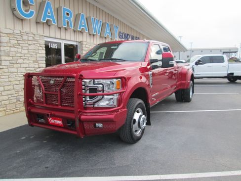 Used 2022 Ford F350 4x4 Crew Cab DRW Super Duty image 1