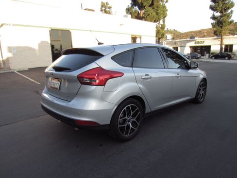 Used 2018 Ford Focus SEL Hatchback FWD image 7