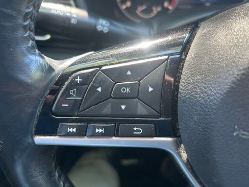 Used 2020 Nissan Altima 2.5 SL FWD image 10