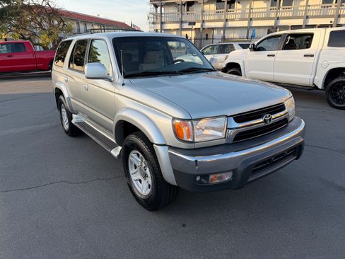Used 2002 Toyota 4Runner SR5 image 12