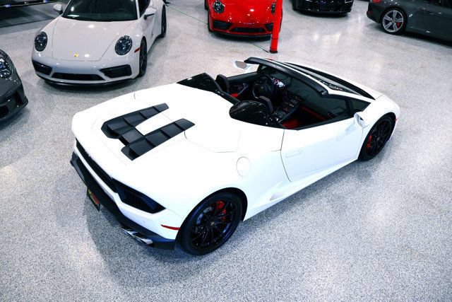 Used 2017 Lamborghini Huracan LP 580-2 RWD image 11
