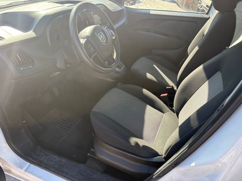 Used 2018 RAM ProMaster City Tradesman image 7