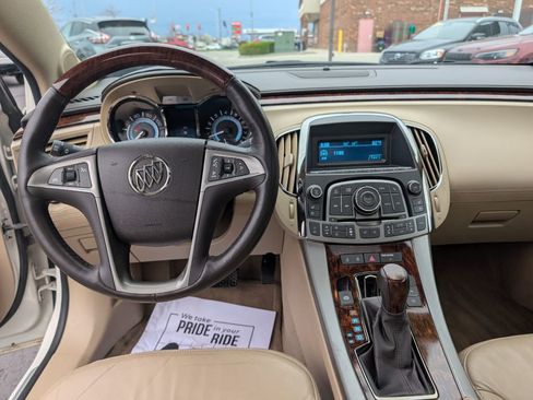 Used 2011 Buick LaCrosse CXS image 5