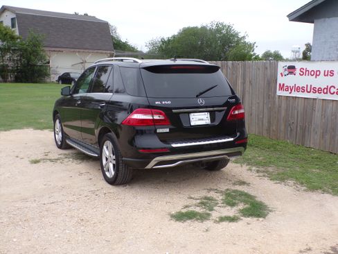 Used 2015 Mercedes-Benz ML 350 4MATIC image 3