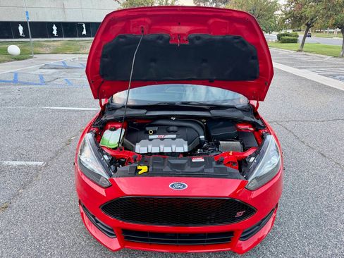 Used 2016 Ford Focus ST Hatchback 4D FWD image 18