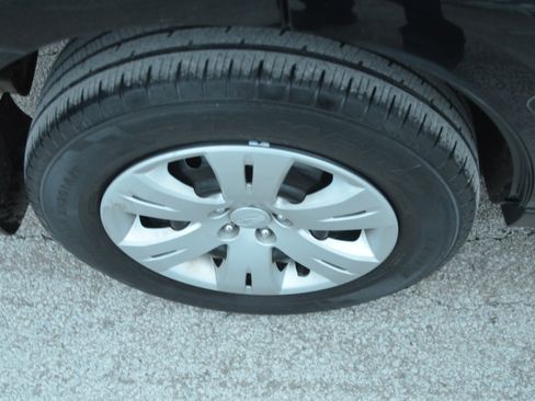 Used 2013 Subaru Forester 2.5X image 24