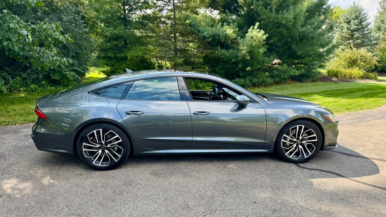 Used 2024 Audi A7 3.0T Premium Plus w/ S Line AWD/4WD image 8