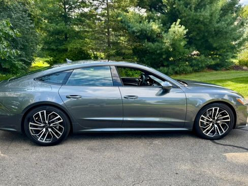 Used 2024 Audi A7 3.0T Premium Plus w/ S Line AWD/4WD image 8