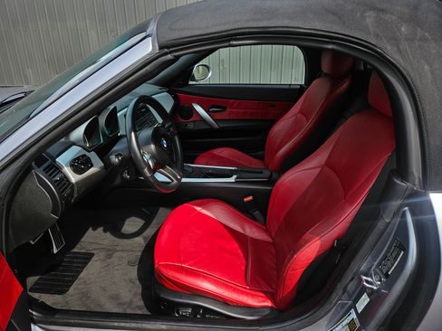 Used 2007 BMW Z4 3.0i image 4