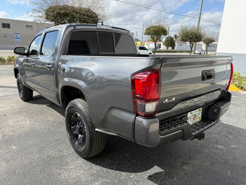 Used 2023 Toyota Tacoma image 6