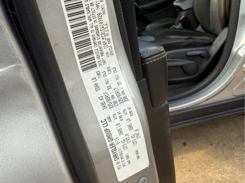 Used 2014 Jeep Cherokee 4WD Latitude image 10