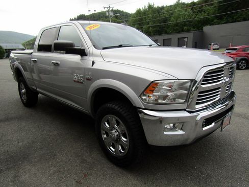 Used 2015 RAM 2500 4x4 Crew Cab Big Horn image 6
