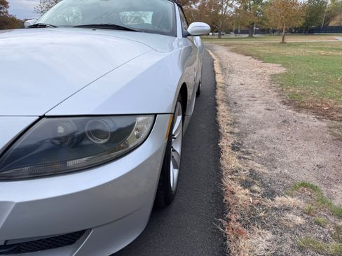 Used 2006 BMW Z4 3.0i image 29