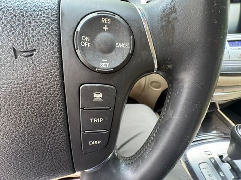 Used 2011 Hyundai Genesis 4.6 RWD image 13