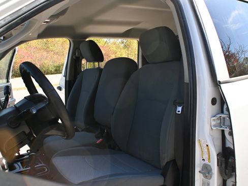 Used 2015 RAM 2500 Tradesman image 24