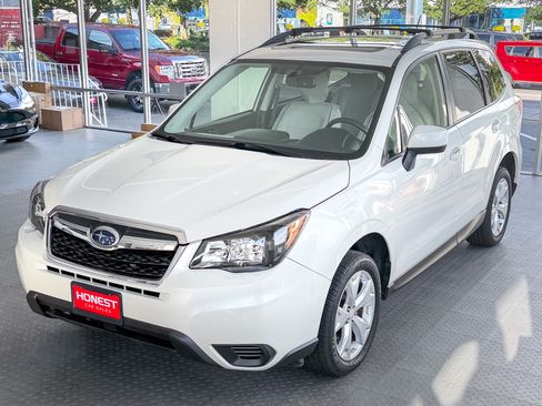 Used 2014 Subaru Forester 2.5i Premium AWD/4WD image 3