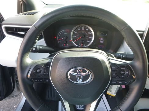Used 2021 Toyota Corolla SE image 20