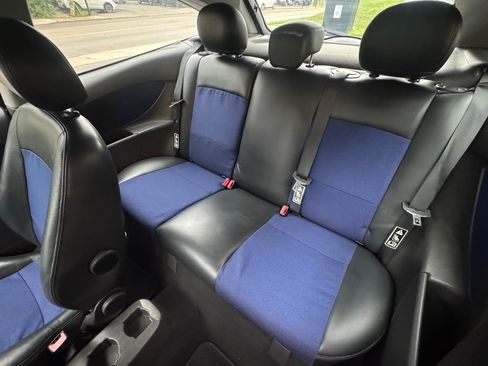 Used 2002 Ford Focus SVT 2-Door Hatchback FWD image 4