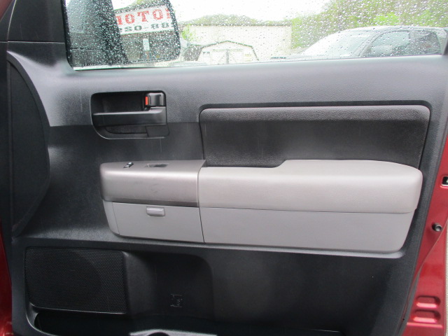 Used 2010 Toyota Tundra SR5 AWD/4WD image 32