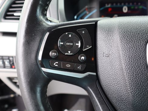 Used 2018 Honda Odyssey Touring image 25
