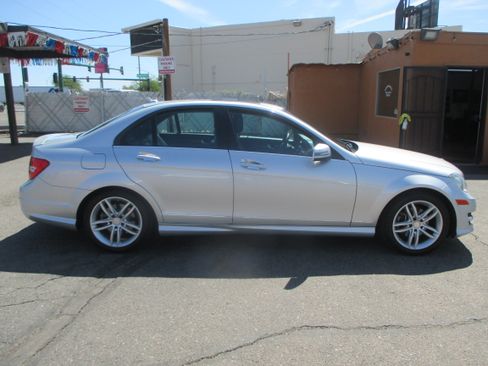 Used 2014 Mercedes-Benz C 250 Sport Sedan image 2