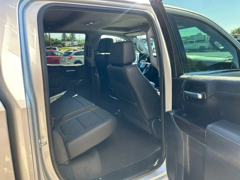 Used 2020 GMC Sierra 1500 SLT image 16