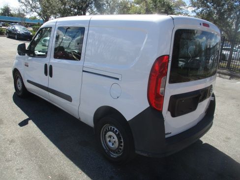 Used 2017 RAM ProMaster City Tradesman image 4
