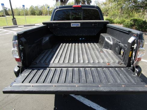 Used 2013 Toyota Tacoma 4x4 Double Cab TRD Off Road image 5