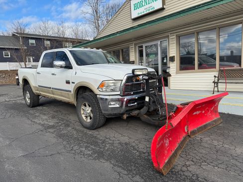 Used 2011 RAM 2500 Laramie image 2