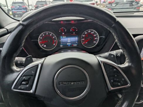 Used 2019 Chevrolet Camaro LT image 9