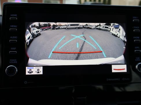 Used 2023 Toyota Camry XLE image 28