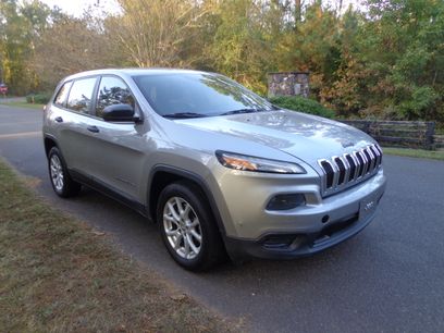Used 2014 Jeep Cherokee Sport