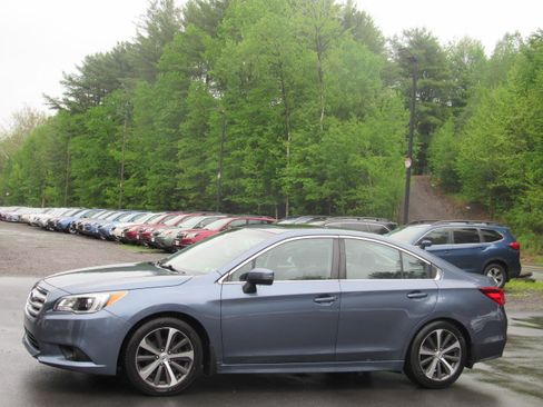 Used 2015 Subaru Legacy 2.5i Limited AWD/4WD image 2
