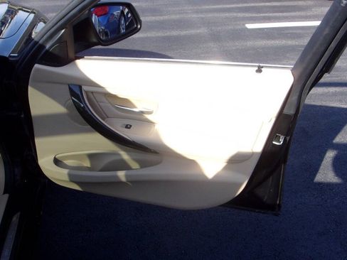 Used 2015 BMW 328i xDrive image 31