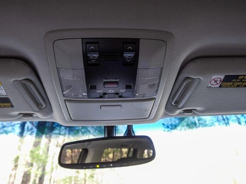 Used 2018 Lexus GX 460 image 41