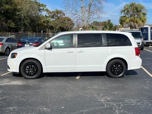 Used 2020 Dodge Grand Caravan GT image 4