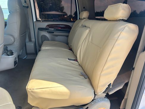 Used 2001 Ford Excursion 4WD Limited image 13