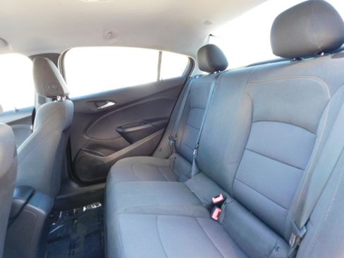 Used 2019 Chevrolet Cruze LS image 18