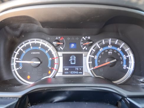 Used 2017 Toyota 4Runner SR5 Premium image 16