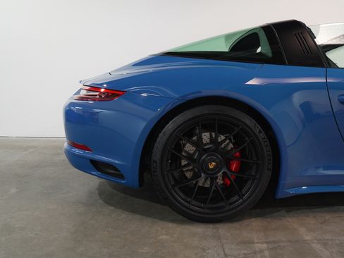 Used 2018 Porsche 911 Targa 4 GTS image 62