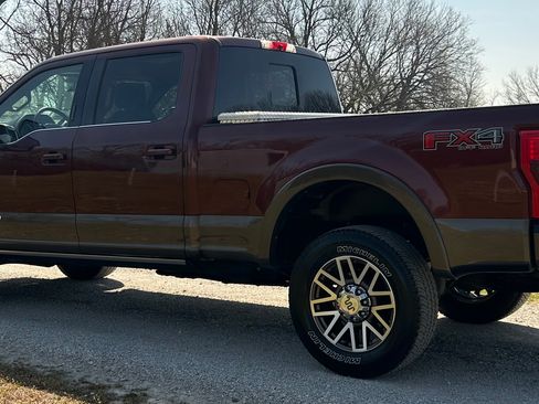 Used 2017 Ford F250 King Ranch image 6