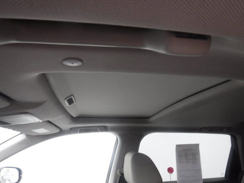 Used 2023 Honda CR-V EX image 16