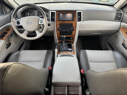 Used 2008 Jeep Grand Cherokee Limited image 21