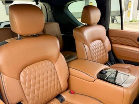 Used 2021 INFINITI QX80 image 10