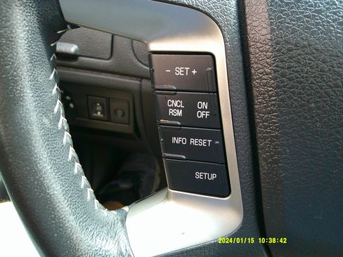 Used 2012 Ford Fusion SEL image 25