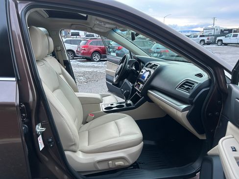 Used 2019 Subaru Outback 3.6R Limited image 11