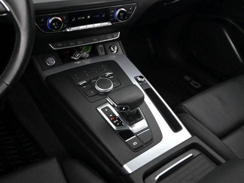 Used 2020 Audi Q5 2.0T Premium image 22