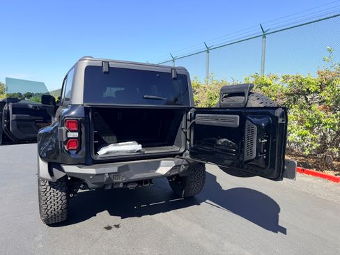 Used 2024 Ford Bronco 4-Door Raptor AWD/4WD image 17